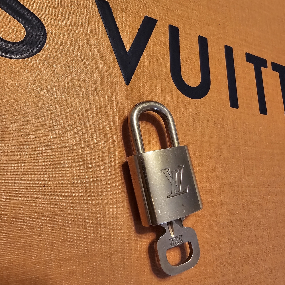 Louis Vuitton Gold Padlock with Key - Picture 6 of 7